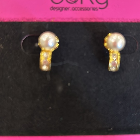 Dainty & Petite Pearl with Crystal Earrings-Boutique - Picture 2 of 4
